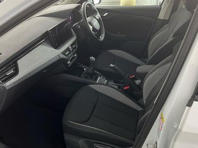 Used Skoda Kamiq SE 95 HP (69 kW) 2025 White SUV