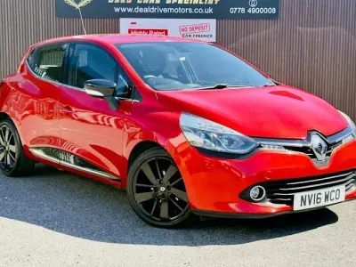 Used Renault Clio IV Dynamique 90 HP (66 kW) 2016 Red Hatchback