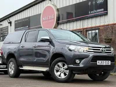 Used Toyota HiLux 150 HP (110 kW) 2019 Grey Pickup
