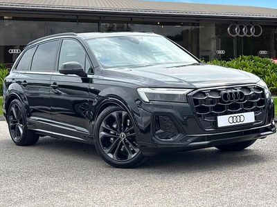 Black New 2025 Audi Q7 Black Edition SUV | £70,490 (Good price)