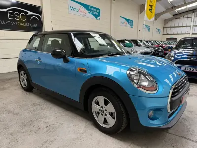 Used Mini ONE Hatch 102 HP (75 kW) 2017 Blue Hatchback