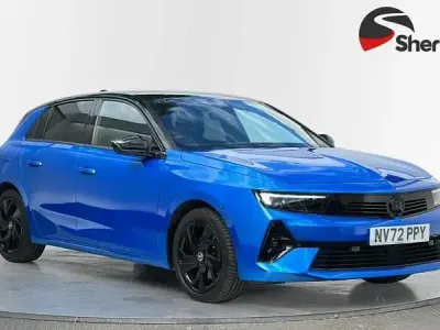 Used Vauxhall Astra GS Line 130 HP (95 kW) 2023 Blue Hatchback