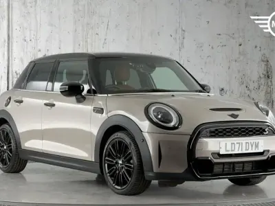 Used Mini Cooper S Exclusive 192 HP (141 kW) 2021 Grey Hatchback