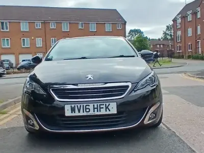 Used Peugeot 308 Allure 130 HP (95 kW) 2016 Black Hatchback