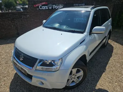 Used Suzuki Grand Vitara SZ5 2011 White SUV