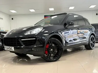 Used Porsche Cayenne Turbo 500 HP (367 kW) 2014 Black SUV