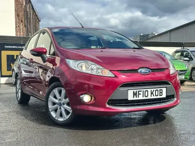 Used Ford Fiesta Zetec 70 HP (51 kW) 2010 Red Hatchback