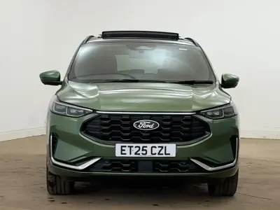 Used Ford Kuga ST-Line X 243 HP (178 kW) 2025 Bursting green (metallic) SUV