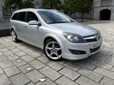 Used Vauxhall Astra SRi 2007 Silver Estate