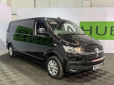 Używany VW Transporter Highline 150 KM (110 kW) 2023 Czarny Van