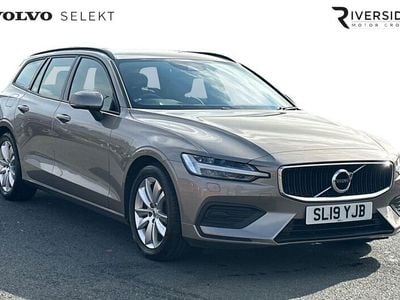 Used Volvo V60 Momentum 150 HP (110 kW) 2019 Pebble grey Estate