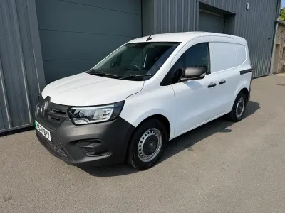 Used Renault Kangoo 89 kW (122 HP) 2024 White MPV