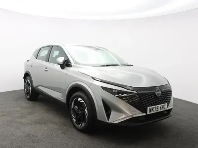 New Nissan Qashqai Acenta Premium 190 HP (139 kW) 2025 Silver SUV