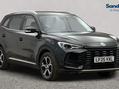 Used MG ZS SE 196 HP (144 kW) 2024 Metallic  black pearl SUV