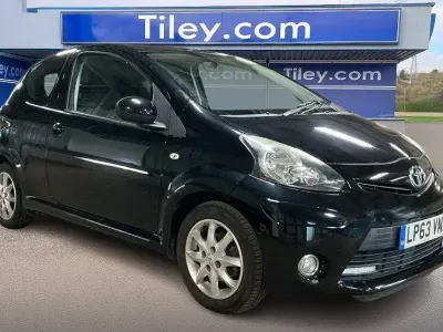 Used Toyota Aygo 68 HP (50 kW) 2014 Black Hatchback