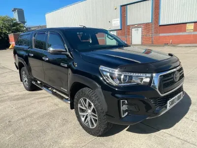 Used Toyota HiLux 150 HP (110 kW) 2018 Black Pickup