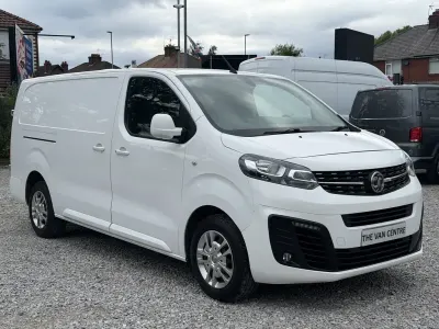 Used Vauxhall Vivaro Sportive 100 HP (73 kW) 2020 White MPV