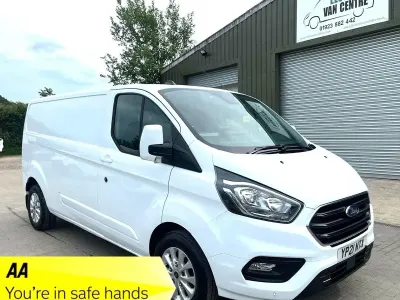Used Ford Transit Custom Limited 130 HP (95 kW) 2021 White Van
