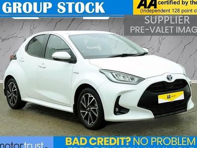 Used Toyota Yaris Hybrid Design 2021 White Hatchback