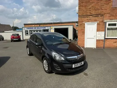 Używany Vauxhall Corsa S 2015 Czarny Hatchback
