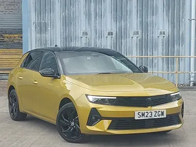 Used Vauxhall Astra 130 HP (95 kW) 2023 Yellow Hatchback