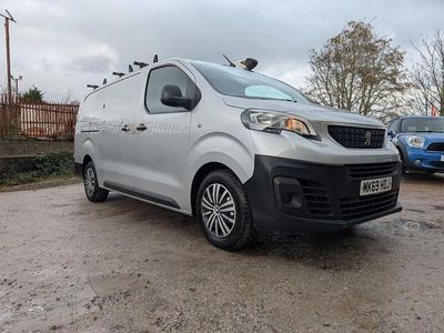 Used Peugeot Expert 140 HP (102 kW) 2019 Silver Van