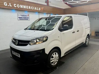 Used Vauxhall Vivaro S 100 HP (73 kW) 2023 White MPV