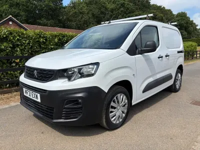 Used Peugeot Partner 131 HP (96 kW) 2021 White MPV
