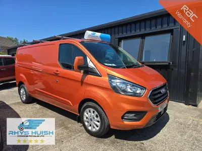 Used Ford Transit Custom Limited 130 HP (95 kW) 2021 Orange Van