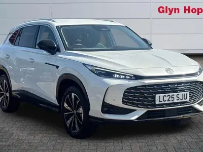Used MG HS Trophy 170 HP (125 kW) 2025 White SUV