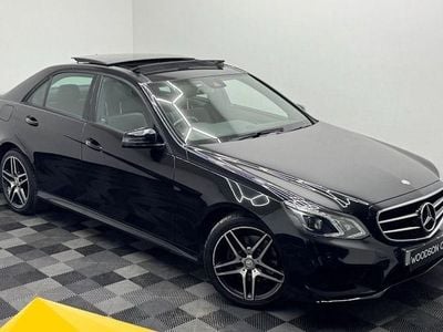 Usado Mercedes E220 Premium 177 HP (130 kW) 2016 Preto Sedan