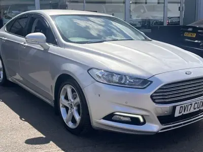 Used Ford Mondeo Titanium 180 HP (132 kW) 2017 Silver Hatchback