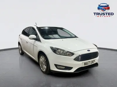 Used Ford Focus Zetec 100 HP (73 kW) 2017 White Hatchback