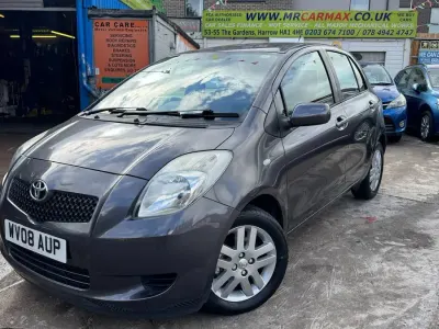Used Toyota Yaris 85 HP (62 kW) 2008 Grey Hatchback