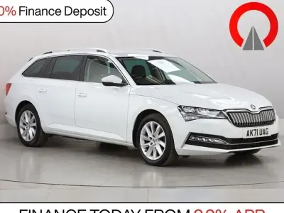 Usado Skoda Superb SE Technology 218 HP (160 kW) 2021 Carrinha