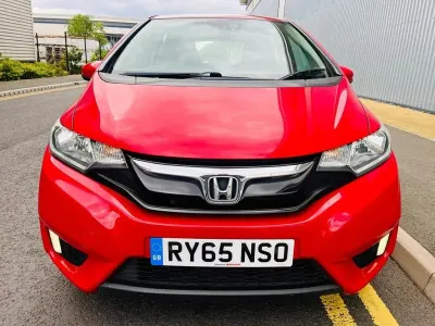 Used Honda Jazz S 102 HP (75 kW) 2016 Red Hatchback