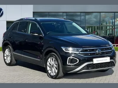 Used VW T-Roc Style 150 HP (110 kW) 2025 Black SUV