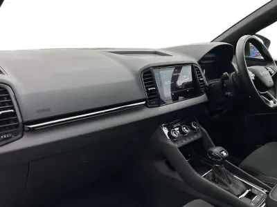 Used Skoda Karoq SportLine 150 HP (110 kW) 2025 Moon white metallic SUV