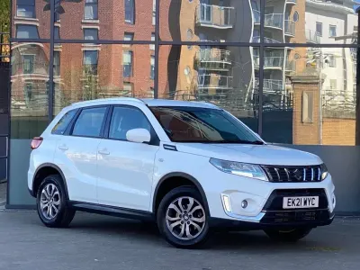 Second-hand Suzuki Vitara SZ4 129 CP (94 kW) 2021 Alb SUV