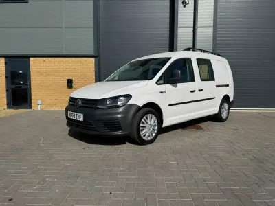 Begagnad VW Caddy 102 HK (75 kW) 2018 Vit Minibuss