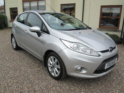 Used Ford Fiesta Zetec 82 HP (60 kW) 2011 Silver Hatchback