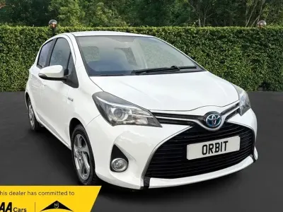 Used Toyota Yaris Hybrid 2016