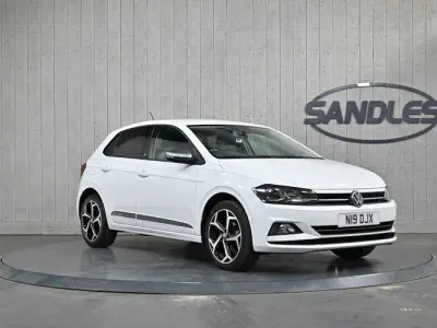 Begagnad VW Polo Beats 95 HK (69 kW) 2021 Vit Halvkombi