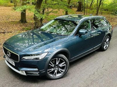 Blue Used 2019 Volvo V90 Estate | £17,489 (Fair price)