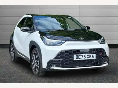 Usado Toyota Aygo X Sport 116 CV (85 kW) 2026 Blanco SUV