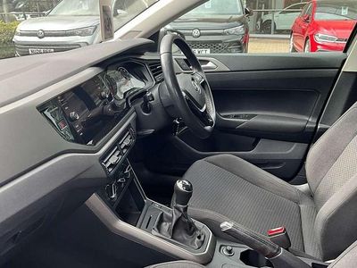 Begagnad VW Polo SE 65 HK (47 kW) 2019 Grå Halvkombi