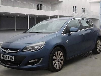 Second-hand Vauxhall Astra Elite 165 CP (121 kW) 2014 Albastru Hatchback
