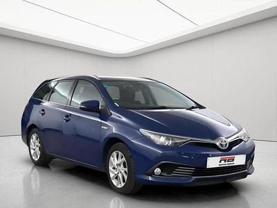 Używany Toyota Auris Hybrid 2017 Niebieski Kombi