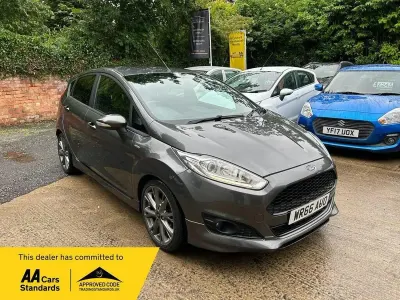 Used Ford Fiesta ST-Line 140 HP (102 kW) 2017 Grey Hatchback