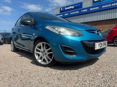 Used Mazda 2 84 HP (61 kW) 2011 Blue Hatchback